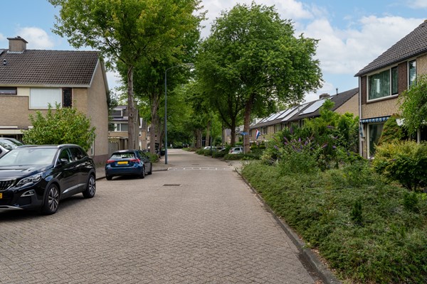 Medium property photo - Van Leeuwenhoeklaan 27, 4904 KN Oosterhout